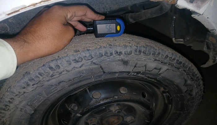 2019 Maruti Alto 800 LXI, CNG, Manual, 69,583 km, tyre