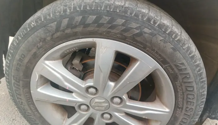 2013 Maruti Wagon R 1.0 VXI, CNG, Manual, 1,05,127 km, tyre