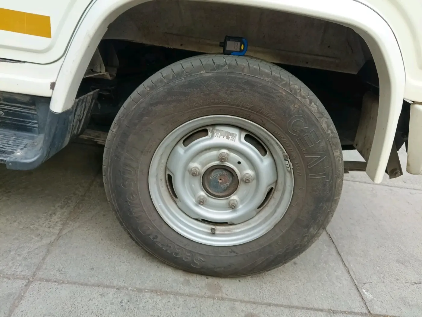 2023 Mahindra Bolero B4, Diesel, Manual, 63,000 km, tyre