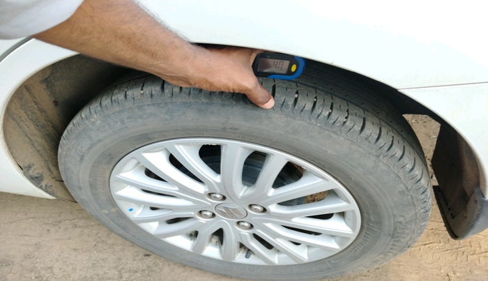 2024 Maruti Dzire ZXI CNG, CNG, Manual, 42,777 km, tyre