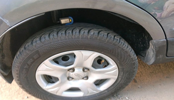 2015 Ford Ecosport AMBIENTE 1.5L DIESEL, Diesel, Manual, 89,947 km, tyre