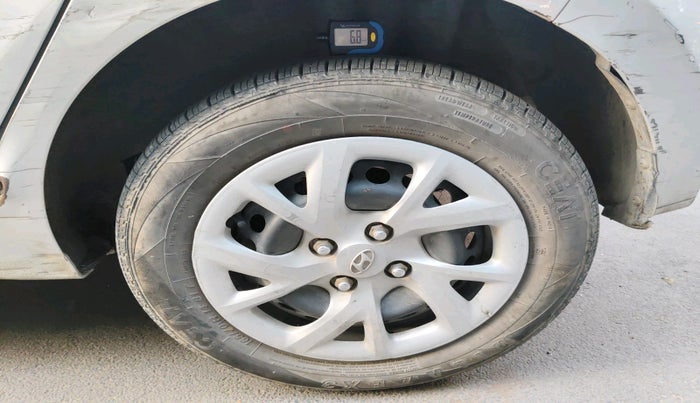 2013 Hyundai Grand i10 SPORTZ 1.2 KAPPA VTVT, Petrol, Manual, 61,041 km, tyre