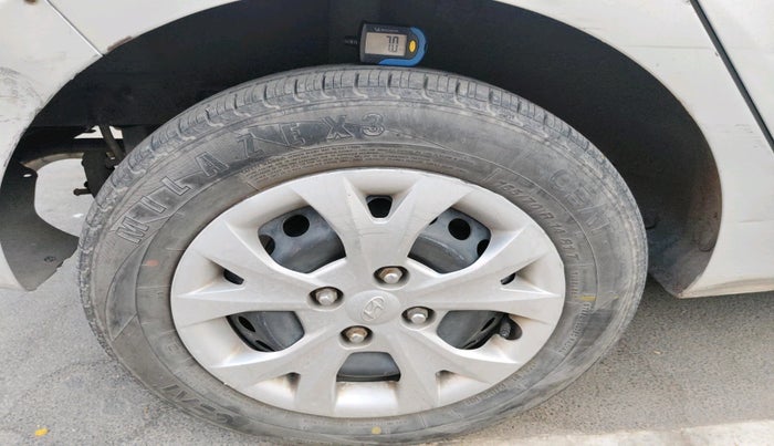 2013 Hyundai Grand i10 SPORTZ 1.2 KAPPA VTVT, Petrol, Manual, 61,041 km, tyre