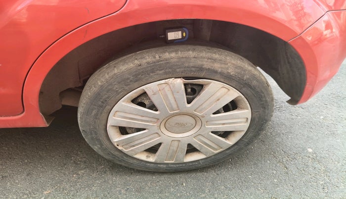 2010 Ford Figo TITANIUM 1.2 PETROL, Petrol, Manual, 74,810 km, tyre