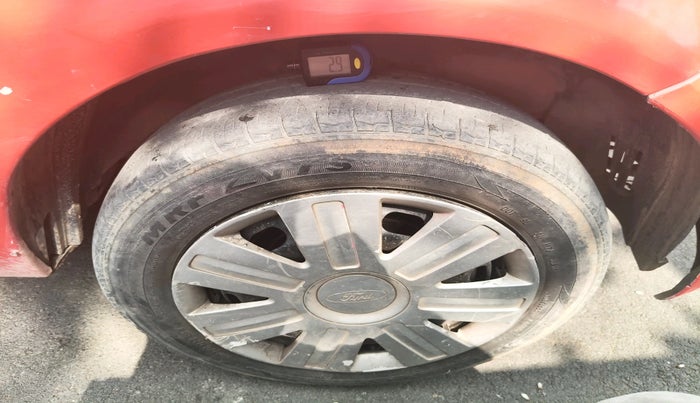 2010 Ford Figo TITANIUM 1.2 PETROL, Petrol, Manual, 74,810 km, tyre