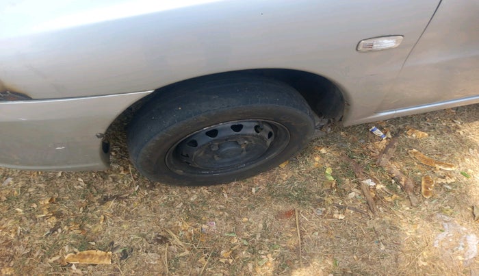 2013 Tata Indica V2 LS DIESEL, Diesel, Manual, 76,613 km, tyre