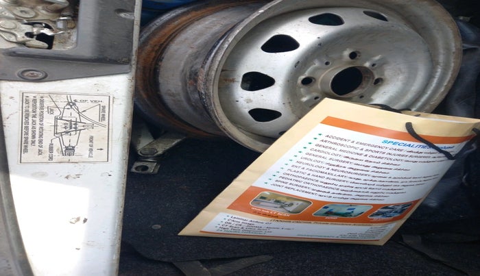 2013 Tata Indica V2 LS DIESEL, Diesel, Manual, 76,613 km, tyre