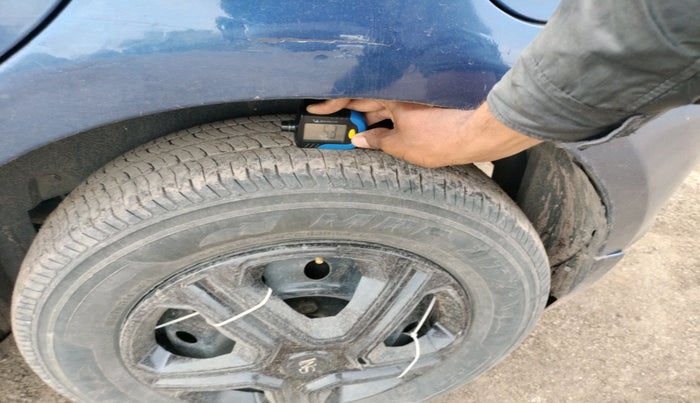 2012 Maruti Swift VDI, Diesel, Manual, 57,120 km, tyre