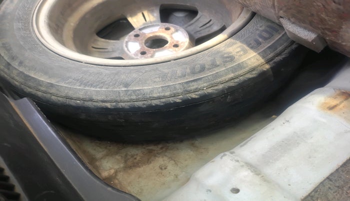 2011 Hyundai i20 ASTA 1.2, Petrol, Manual, 88,668 km, tyre