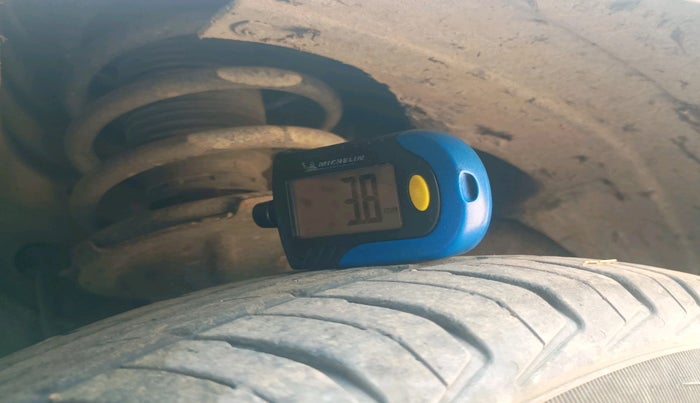 2011 Hyundai i10 MAGNA 1.2, Petrol, Manual, 1,15,904 km, tyre