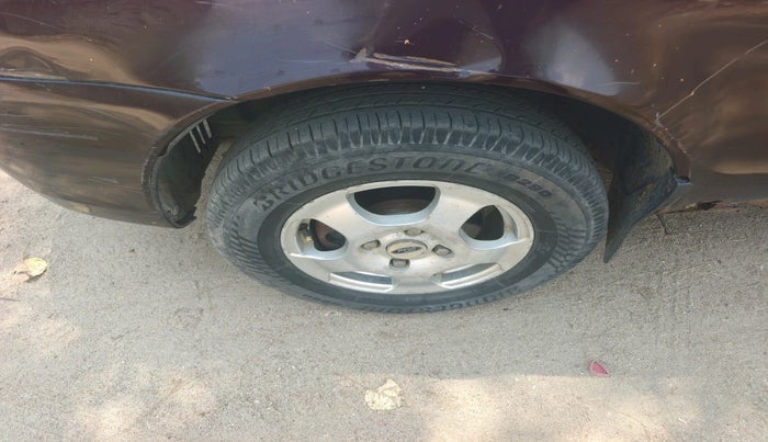 2010 Ford Ikon 1.4 DIESEL, Diesel, Manual, 1,57,965 km, tyre