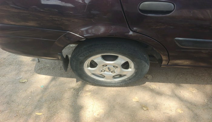 2010 Ford Ikon 1.4 DIESEL, Diesel, Manual, 1,57,965 km, tyre