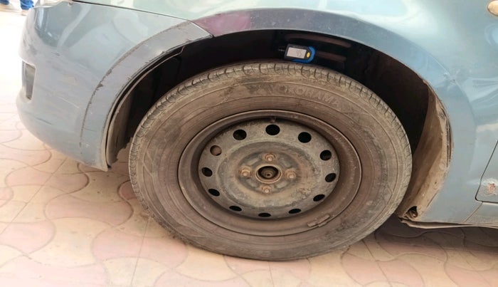 2011 Maruti Swift Dzire VDI, Diesel, Manual, 2,20,649 km, tyre