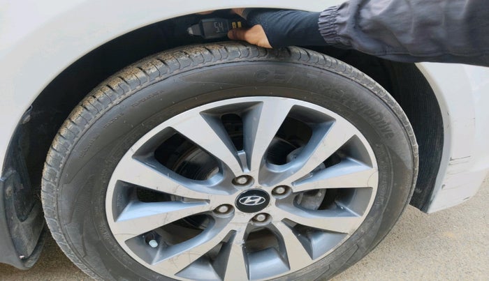 2015 Hyundai Verna FLUIDIC 4S 1.6 VTVT S(O), Petrol, Manual, 67,010 km, tyre