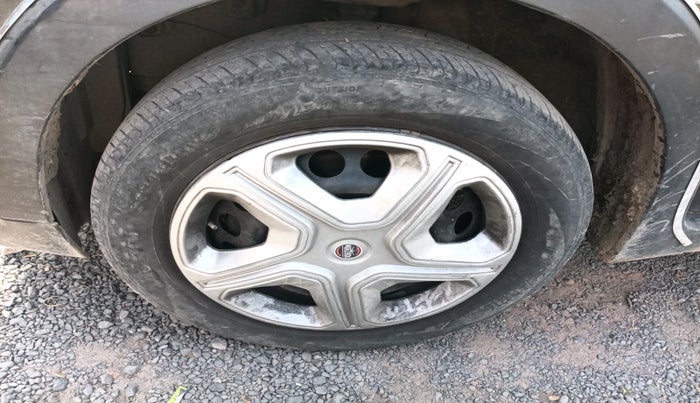 2018 Honda BR-V 1.5L I-VTEC S, CNG, Manual, 79,106 km, tyre