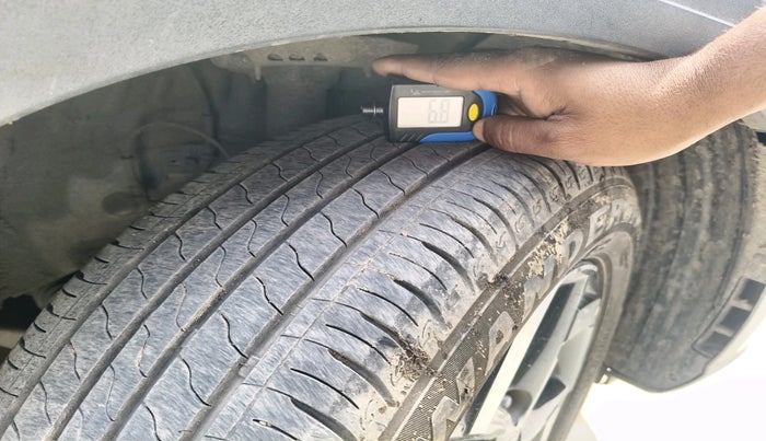 2019 Hyundai VENUE SX 1.0 TURBO, Petrol, Manual, 84,487 km, tyre