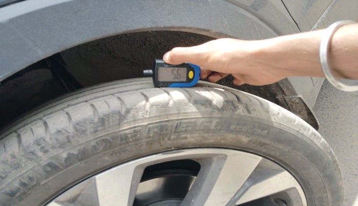 2024 Volkswagen TAIGUN TOPLINE 1.0 TSI AT, Petrol, Automatic, 12,470 km, tyre