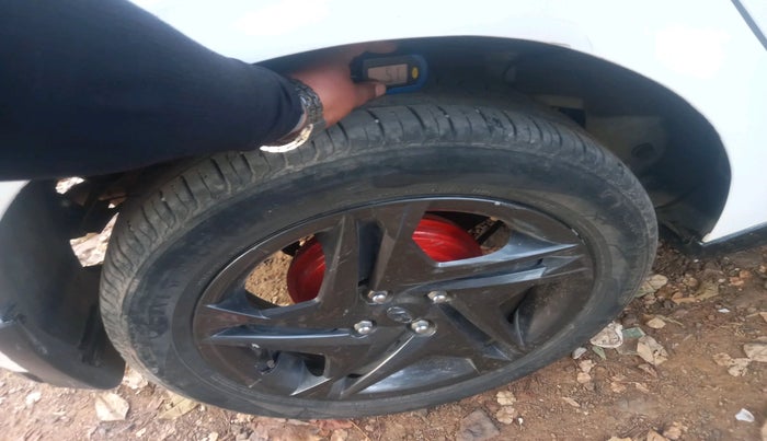 2022 Hyundai NEW I20 SPORTZ 1.5 MT, Diesel, Manual, 44,474 km, tyre