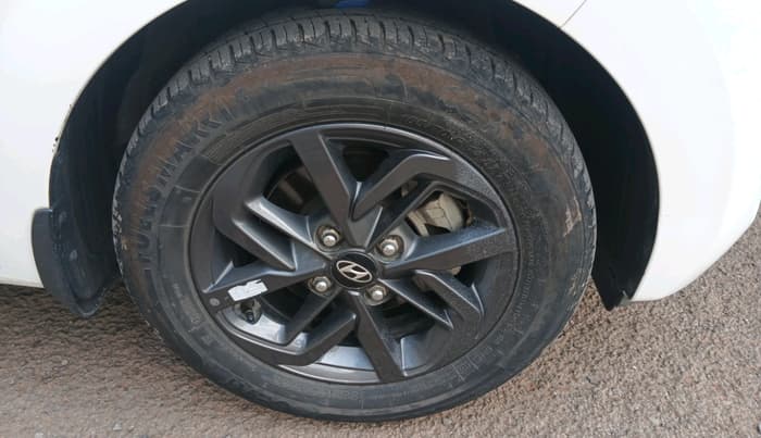 2022 Hyundai GRAND I10 NIOS SPORTZ 1.2 KAPPA VTVT, Petrol, Manual, 27,337 km, tyre