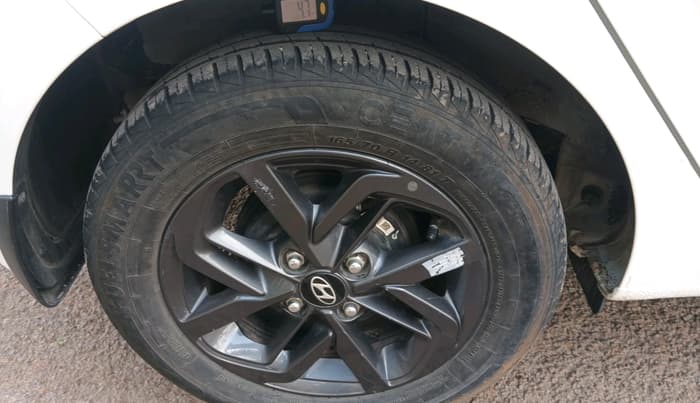 2022 Hyundai GRAND I10 NIOS SPORTZ 1.2 KAPPA VTVT, Petrol, Manual, 27,337 km, tyre