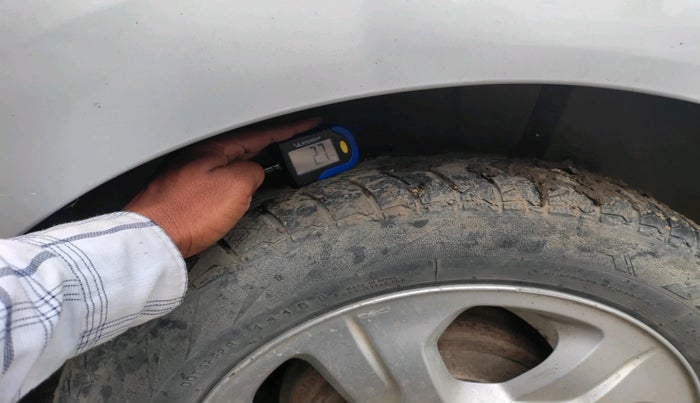 2015 Renault Lodgy 85 PS RXZ, Diesel, Manual, 1,35,845 km, tyre