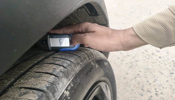 2023 Tata PUNCH ADVENTURE AMT, Petrol, Automatic, 13,190 km, tyre