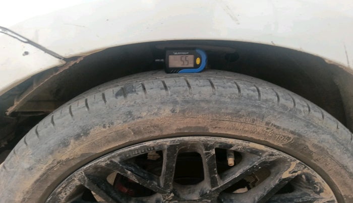 2019 Maruti Swift VDI, Diesel, Manual, 1,28,451 km, tyre