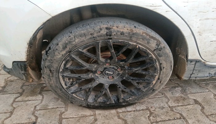 2019 Maruti Swift VDI, Diesel, Manual, 1,28,451 km, tyre