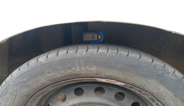 2017 Maruti Ciaz DELTA DIESEL 1.3, Diesel, Manual, 1,88,066 km, tyre