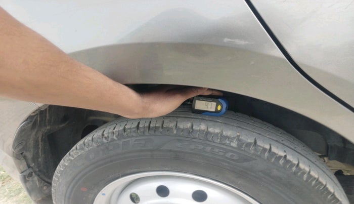 2019 Maruti Swift LXI, Petrol, Manual, 26,435 km, tyre