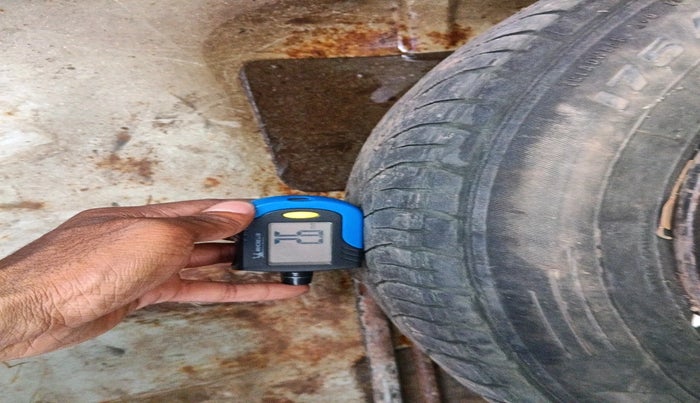 2008 Honda City VTEC, Petrol, Manual, 2,37,867 km, tyre