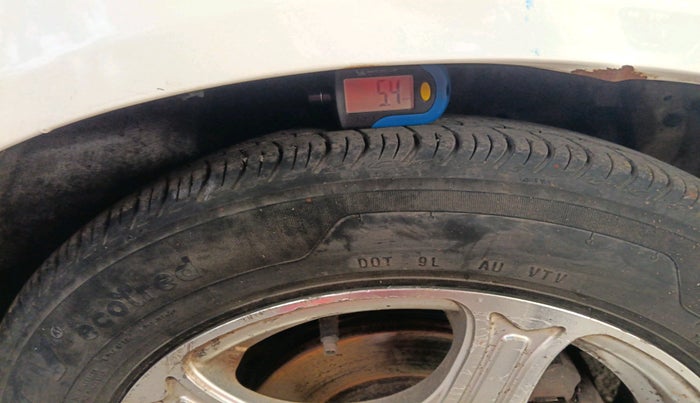 2008 Honda City VTEC, Petrol, Manual, 2,37,867 km, tyre