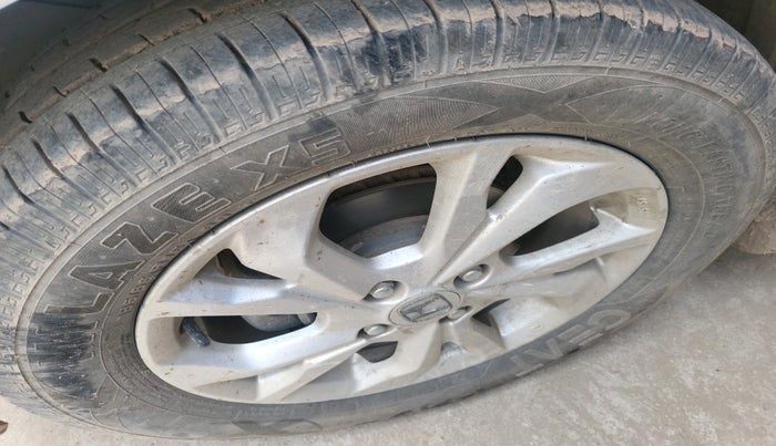 2020 Honda Amaze 1.2L I-VTEC V, Petrol, Manual, 71,682 km, tyre