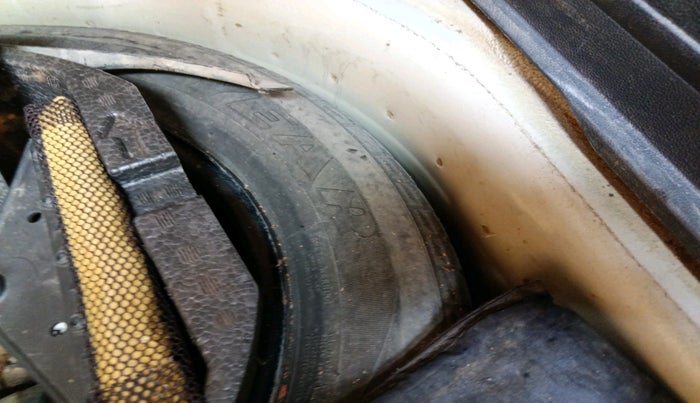 2011 Skoda Fabia ACTIVE PLUS 1.2 TDI CR, Diesel, Manual, 1,31,895 km, tyre