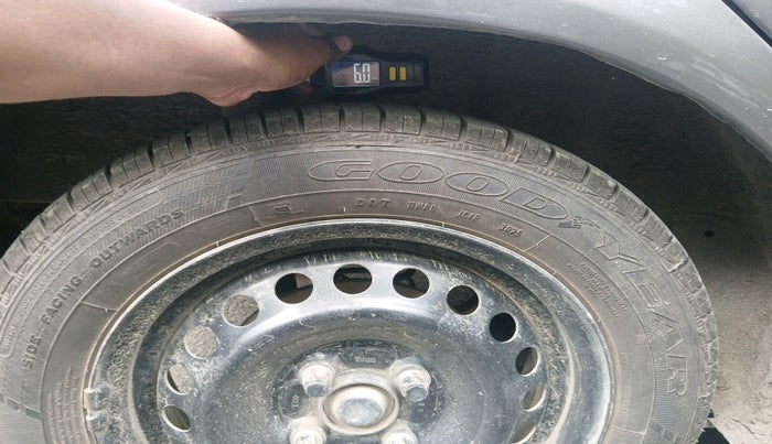 2013 Honda Brio S MT, Petrol, Manual, 93,798 km, tyre