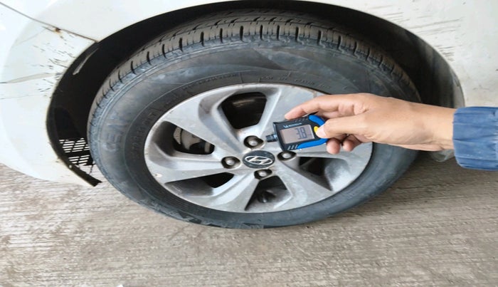 2019 Hyundai Xcent SX 1.2, Petrol, Manual, 1,11,663 km, tyre