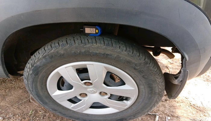 2015 Renault Kwid RXT 0.8, Petrol, Manual, 17,251 km, tyre