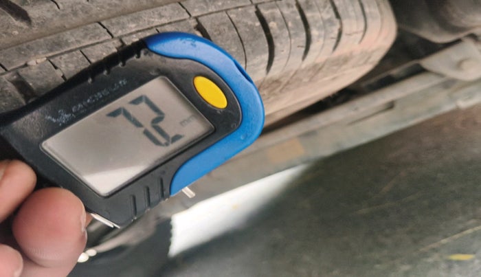 2020 Tata Harrier XMA 2.0L KRYOTEC, Diesel, Automatic, 1,16,481 km, tyre