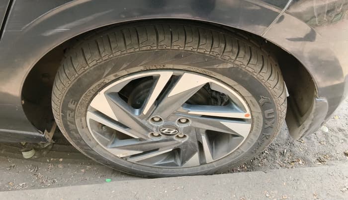 2022 Hyundai NEW I20 ASTA (O) 1.2 AT, Petrol, Automatic, 10,563 km, tyre