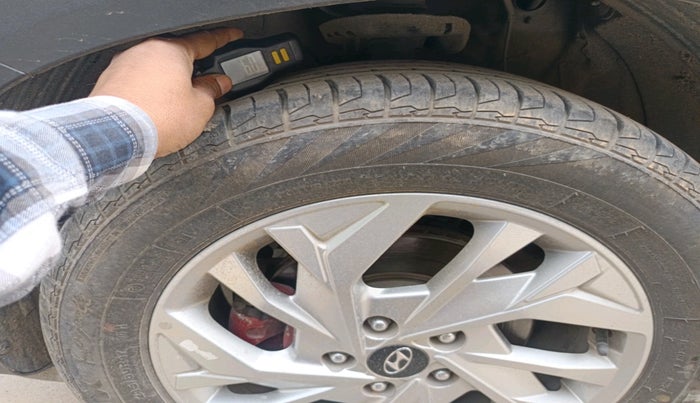 2022 Hyundai Creta SX IVT 1.5 PETROL, Petrol, Automatic, 21,236 km, tyre