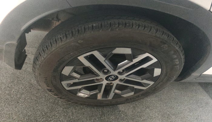 2022 Hyundai VENUE SX 1.0 (O) TURBO IMT, Petrol, Manual, 14,706 km, tyre