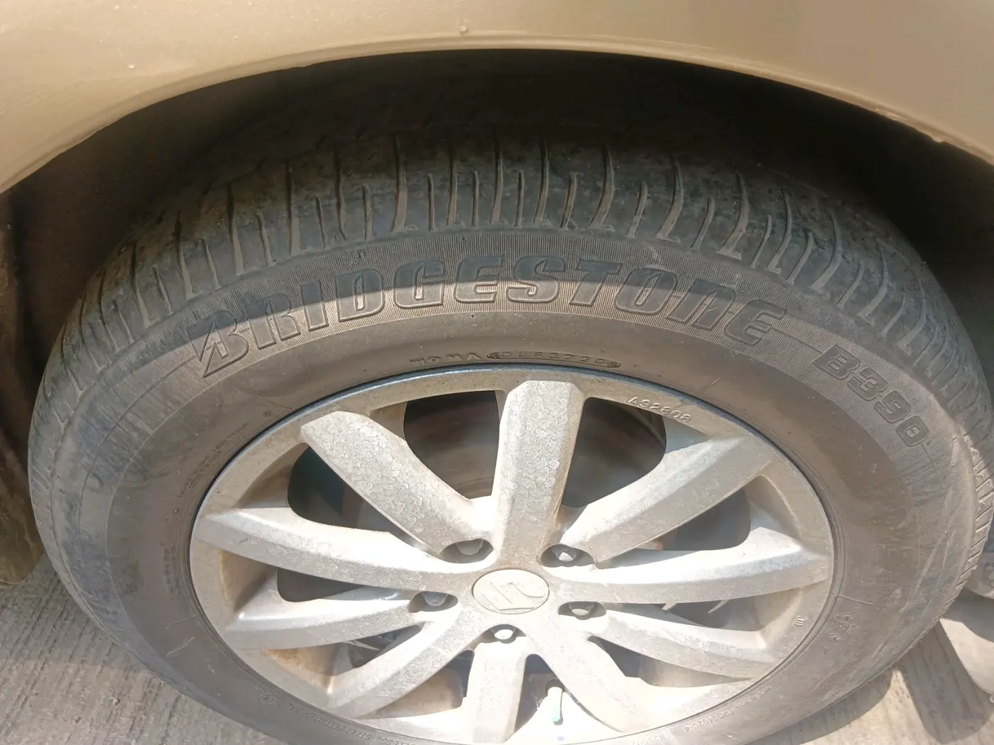 2011 Maruti SX4 ZXI AT, Petrol, Automatic, 24,348 km, tyre