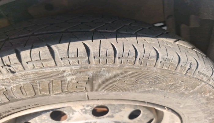 2016 Maruti Ritz LDI, Diesel, Manual, 3,22,816 km, tyre