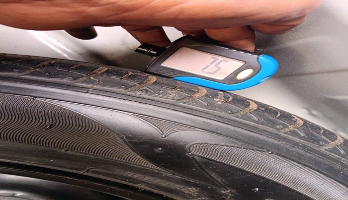 2019 Honda Amaze 1.2L I-VTEC V CVT, Petrol, Automatic, 63,552 km, tyre