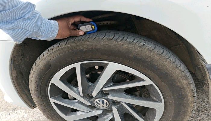 2019 Volkswagen Polo COMFORTLINE 1.0L MPI, Petrol, Manual, 46,320 km, tyre