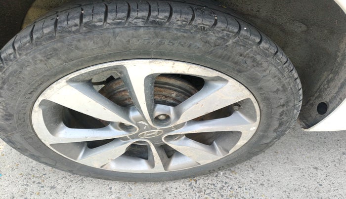 2016 Hyundai Elite i20 ASTA 1.4 CRDI (O), Diesel, Manual, 1,75,991 km, tyre