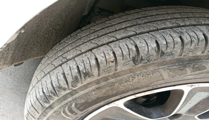 2016 Renault Duster 110 PS RXZ 4X2 AMT DIESEL, Diesel, Automatic, 88,993 km, tyre