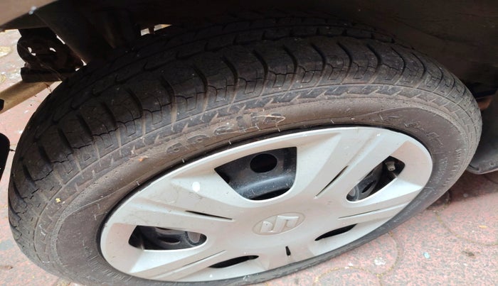 2014 Maruti Wagon R 1.0 VXI, Petrol, Manual, 26,744 km, tyre