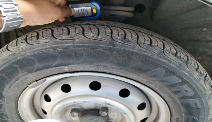 2011 Maruti Wagon R 1.0 LXI, Petrol, Manual, 1,71,290 km, tyre