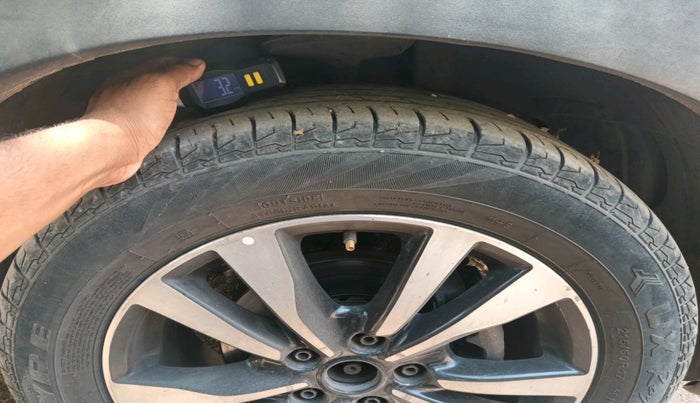 2019 Nissan Kicks XL DIESEL, Diesel, Manual, 1,35,006 km, tyre